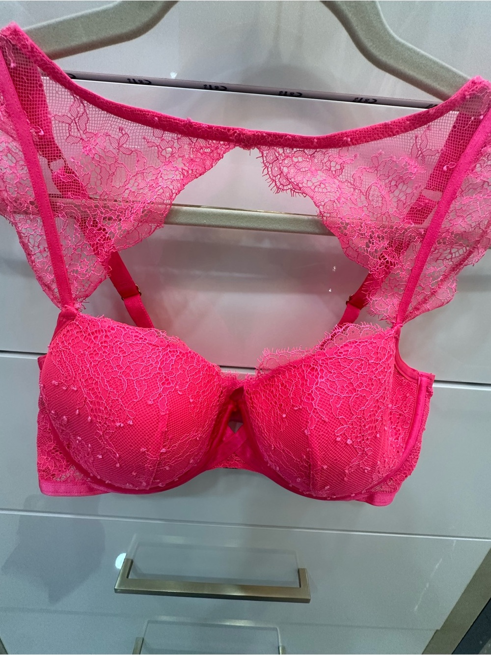 Victoria's Secret Hot Pink Lace Underwire Bra Very Sexy Size 36D